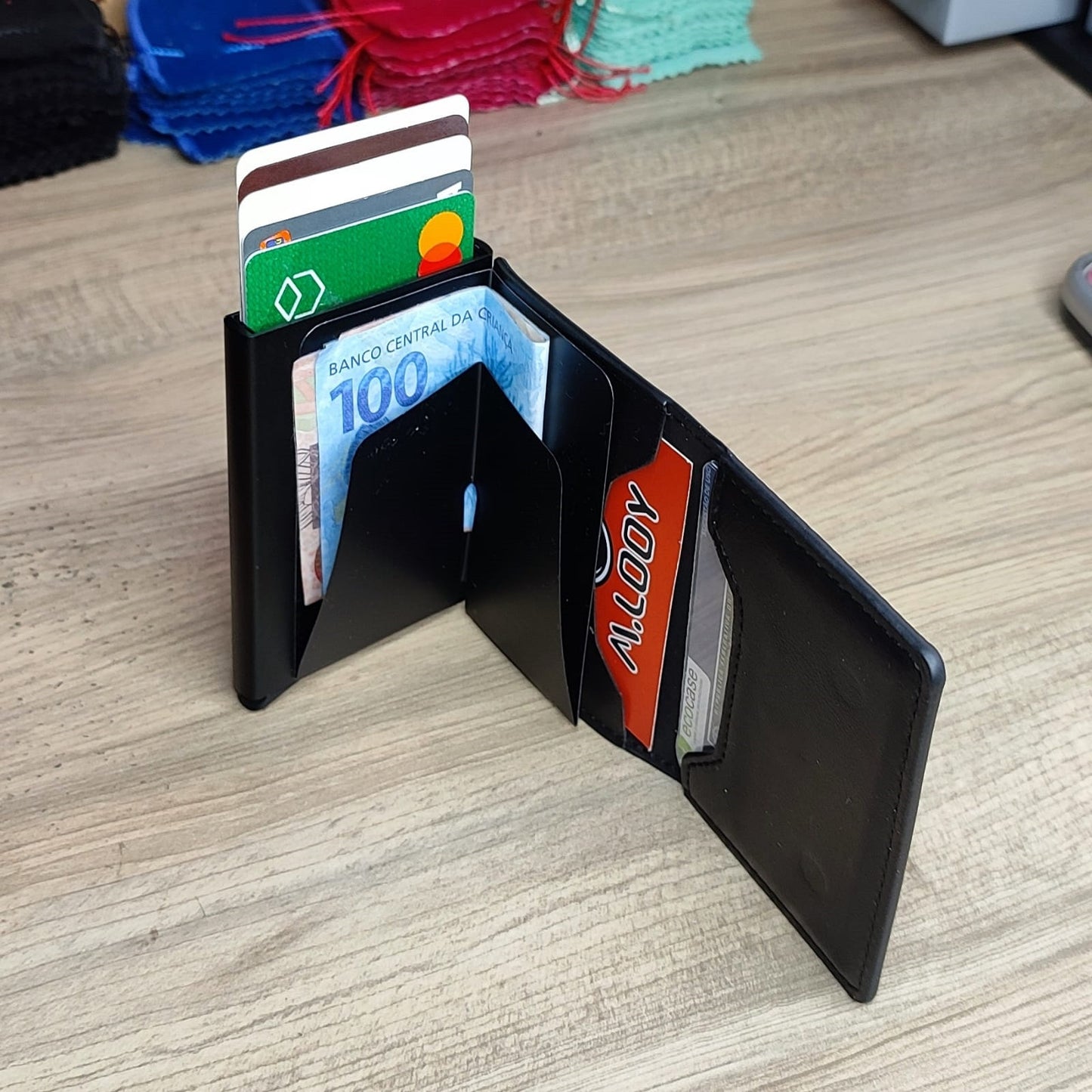 Carteira Antifurto RFID M.Looy com Fechamento Magnético